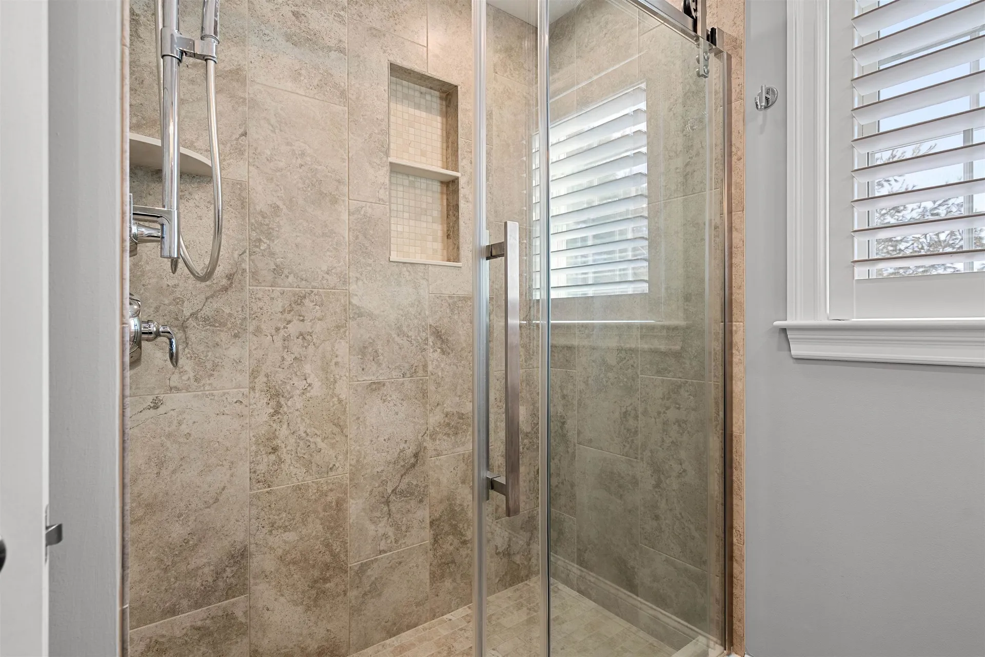 2 Chestnut Hill Drive Sandown NH 03873