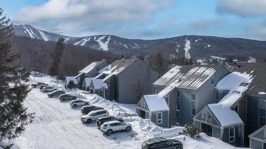 697 East Mountain Road Killington VT 05751