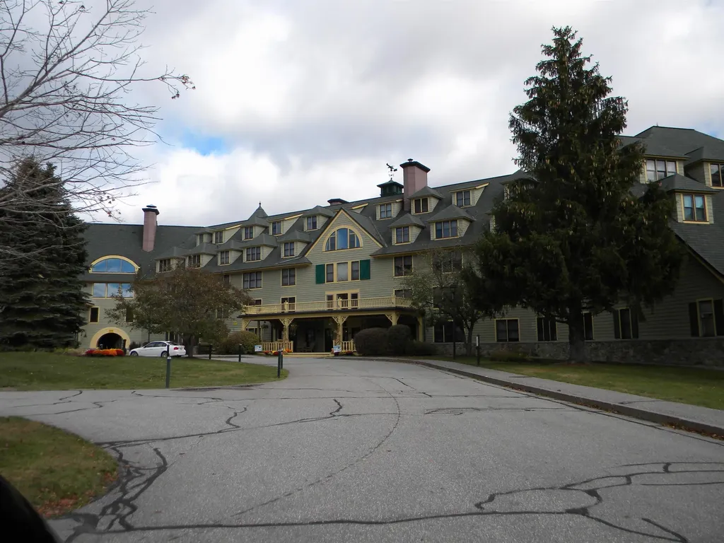 28 Packards Road Waterville Valley NH 03215