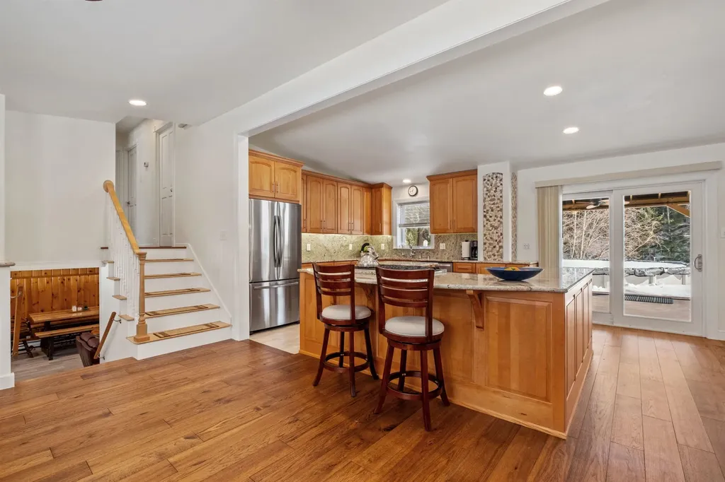 113 Glen Road Gorham NH 03581