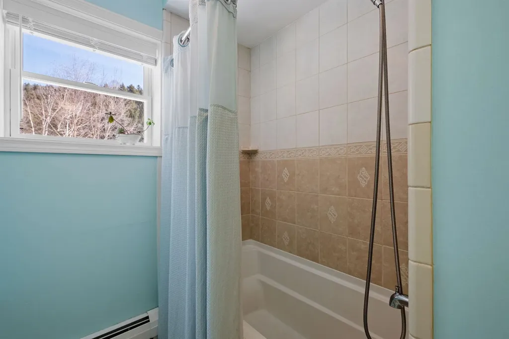 113 Glen Road Gorham NH 03581