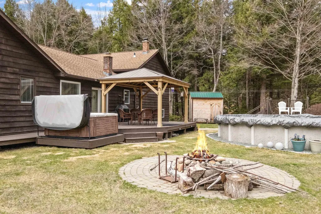 113 Glen Road Gorham NH 03581