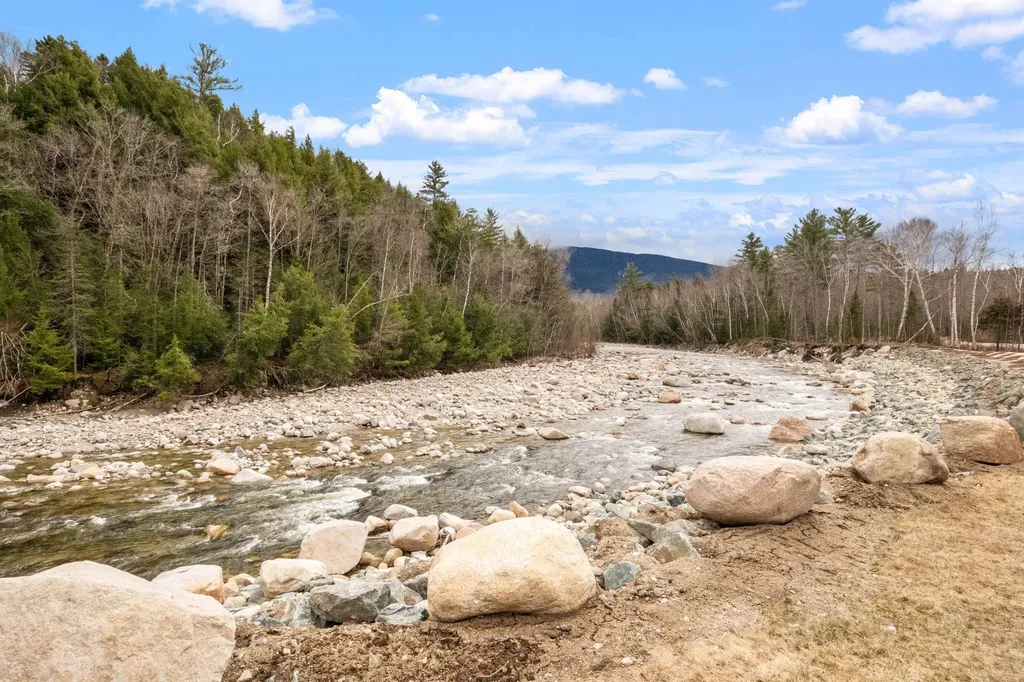 113 Glen Road Gorham NH 03581