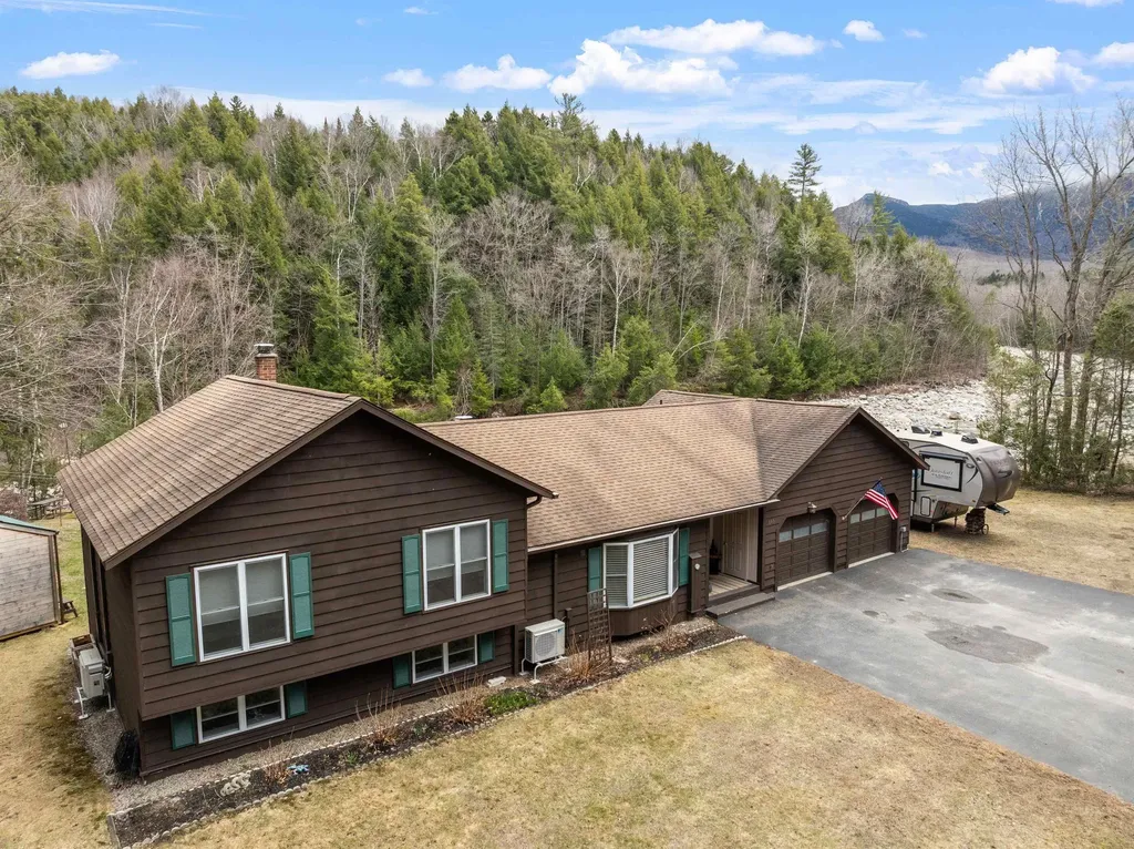 113 Glen Road Gorham NH 03581