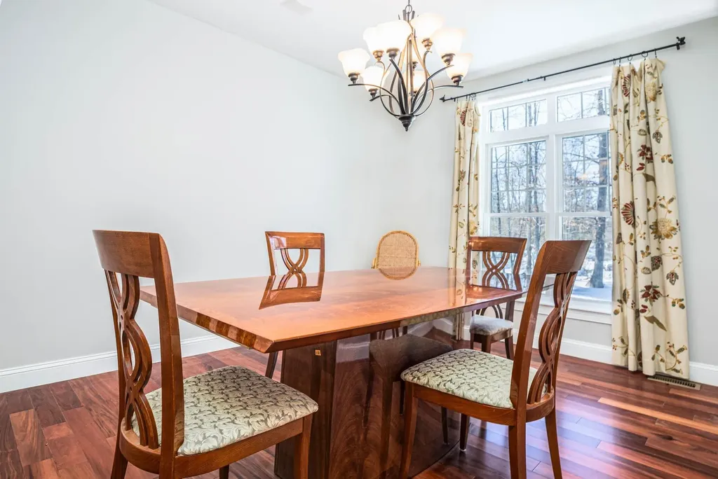 4 Nordic Wood Lane Newton NH 03858