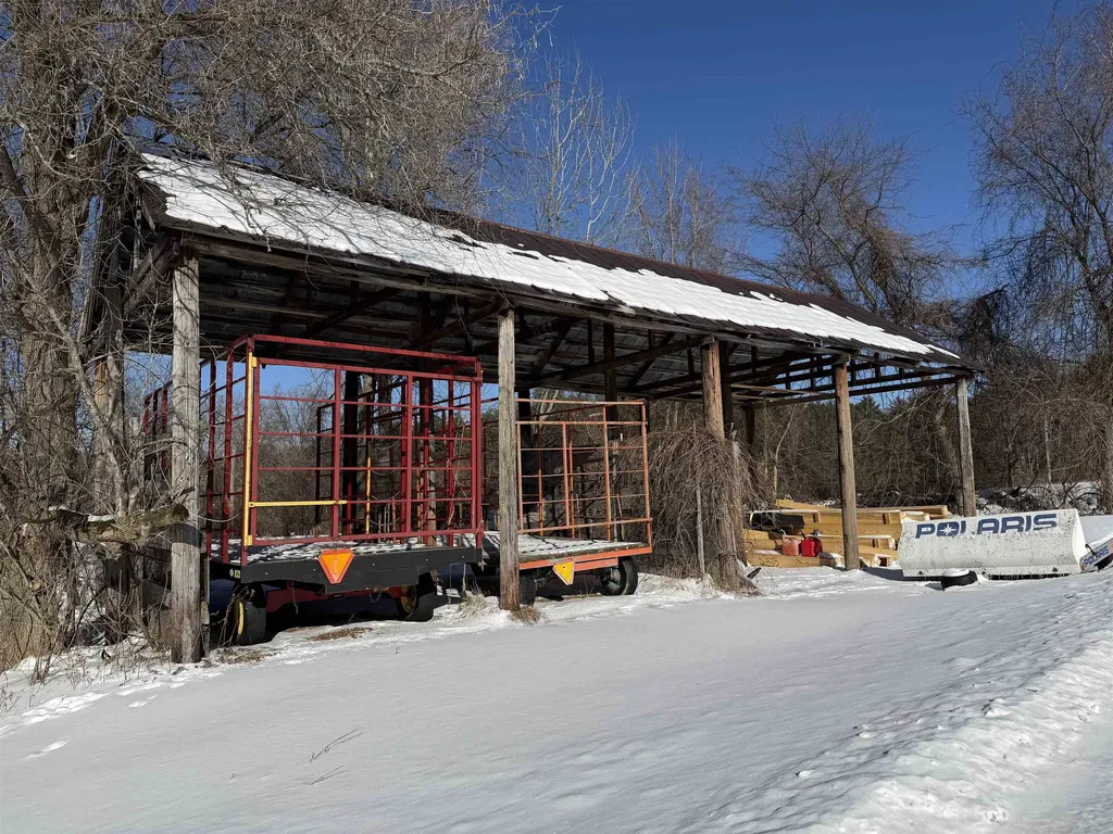 85 Elm Hill Drive Clarendon VT 05759