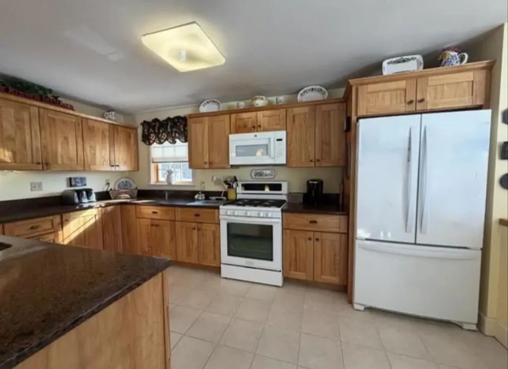 85 Elm Hill Drive Clarendon VT 05759