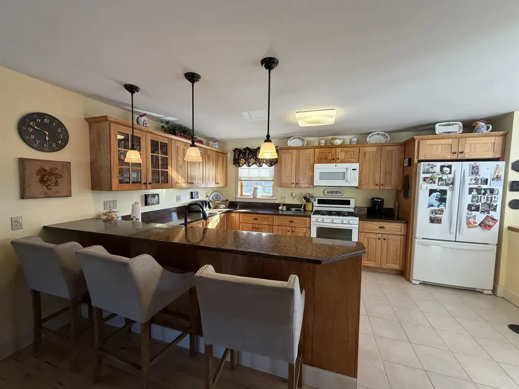 85 Elm Hill Drive Clarendon VT 05759