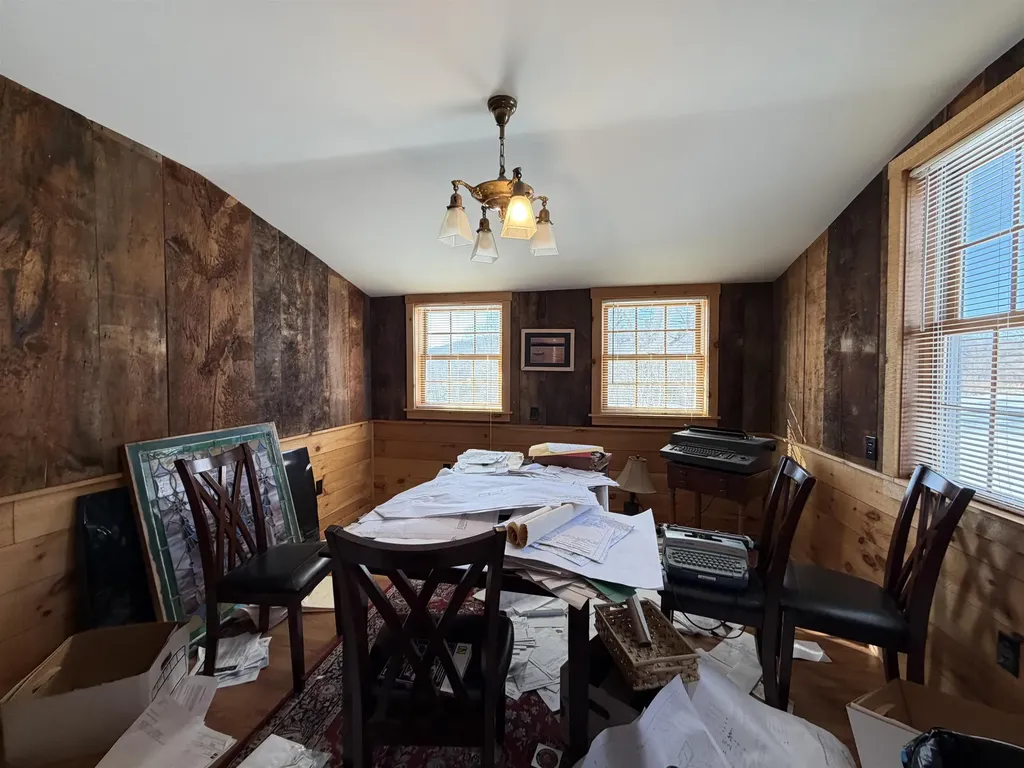 85 Elm Hill Drive Clarendon VT 05759