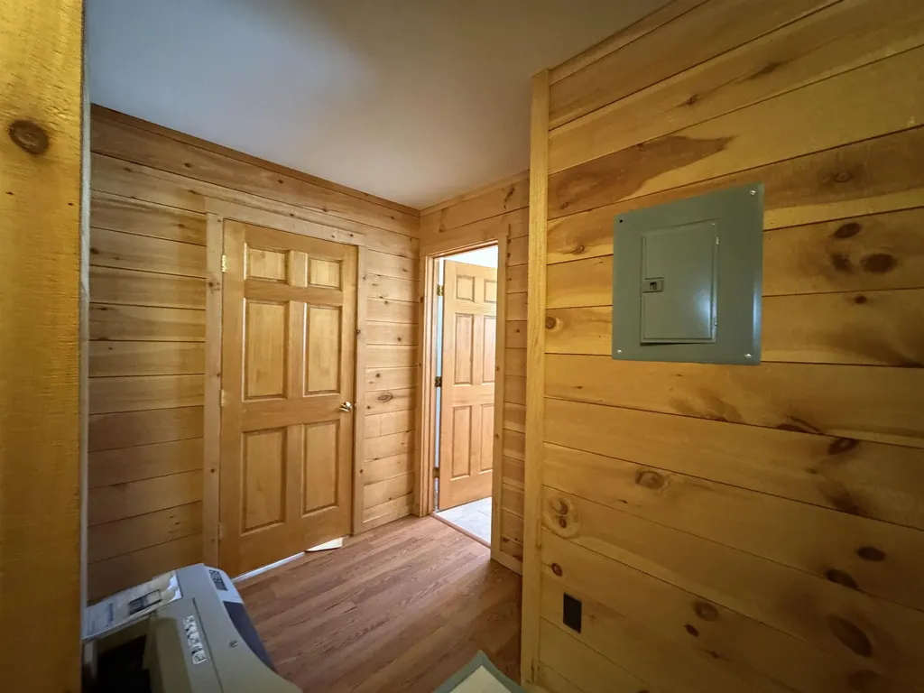 85 Elm Hill Drive Clarendon VT 05759