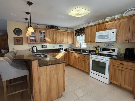 85 Elm Hill Drive Clarendon VT 05759