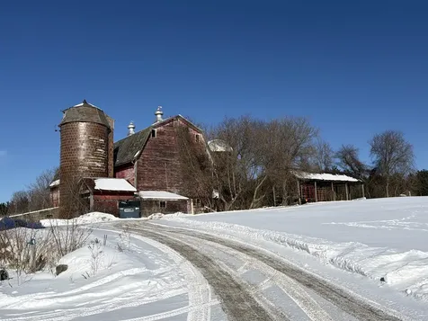 85 Elm Hill Drive Clarendon VT 05759