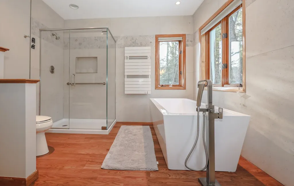 4 Windsor Boulevard Londonderry NH 03053