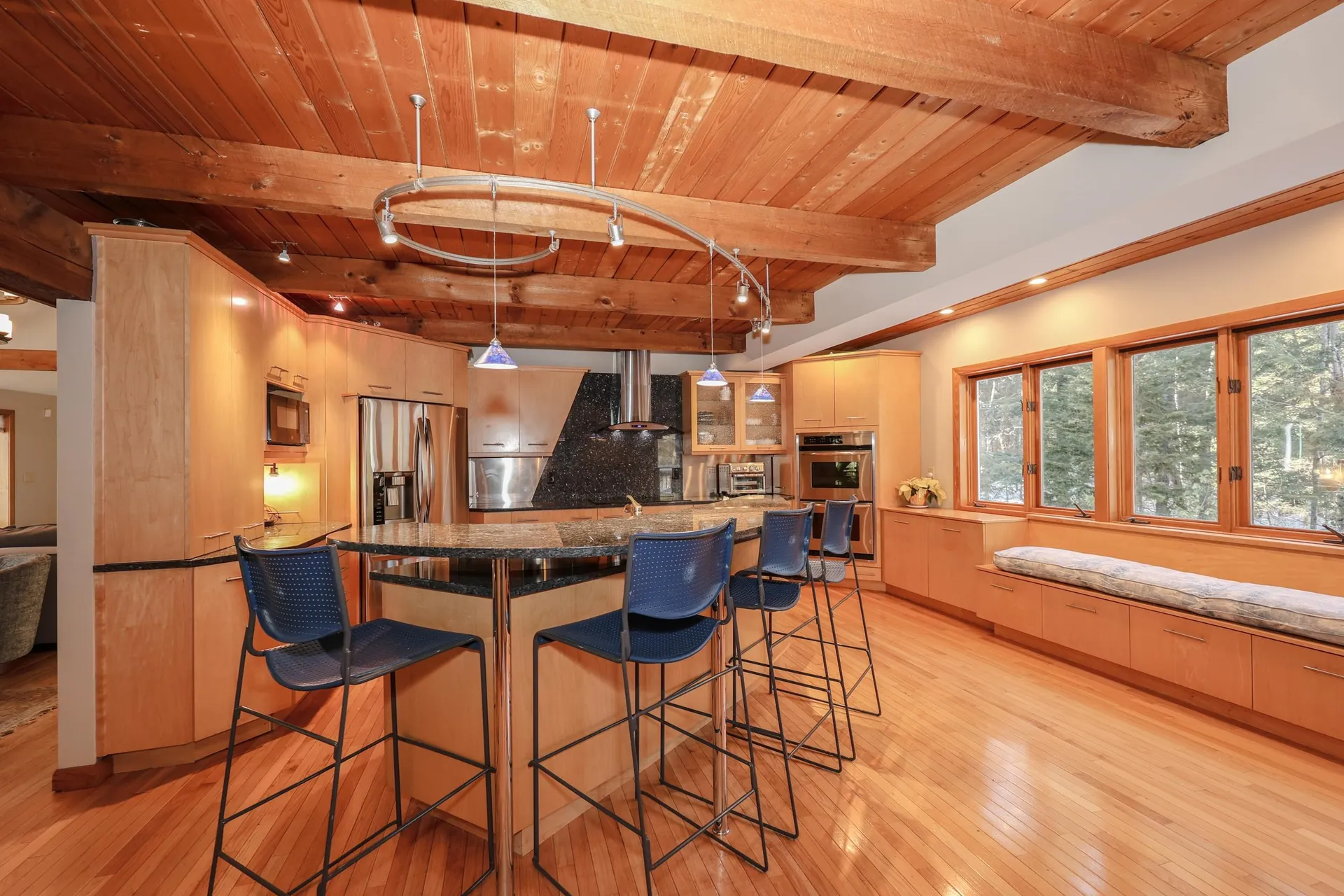 4 Windsor Boulevard Londonderry NH 03053