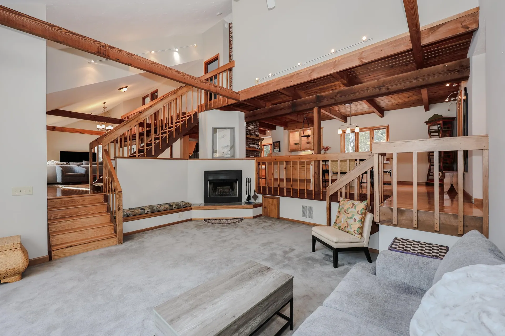 4 Windsor Boulevard Londonderry NH 03053