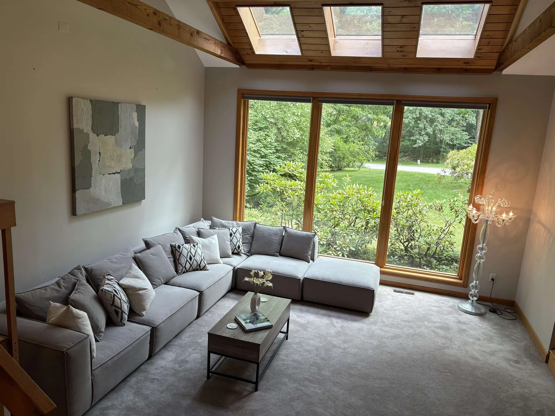 4 Windsor Boulevard Londonderry NH 03053
