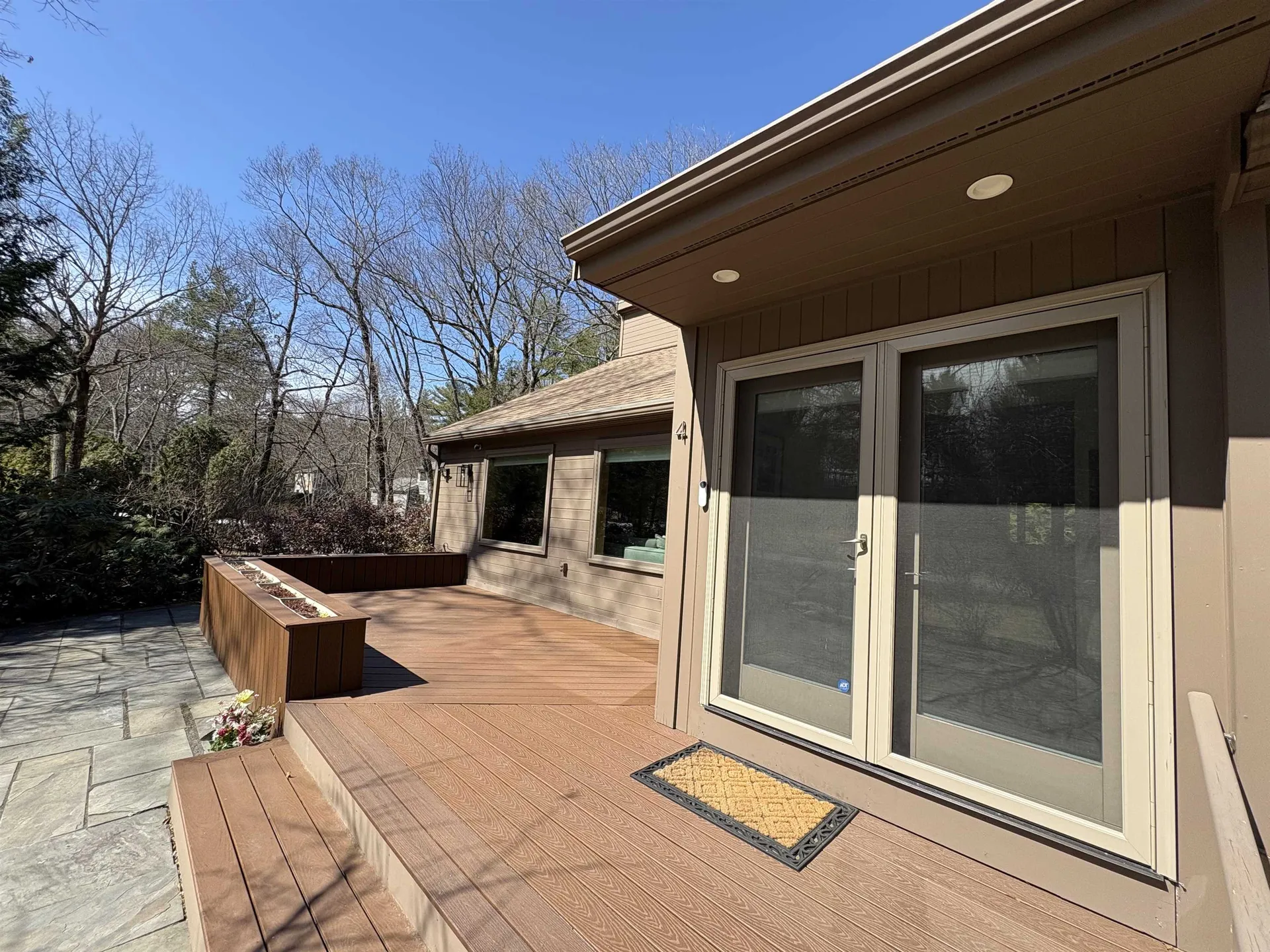 4 Windsor Boulevard Londonderry NH 03053