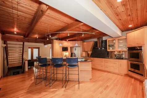 4 Windsor Boulevard Londonderry NH 03053