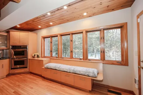 4 Windsor Boulevard Londonderry NH 03053