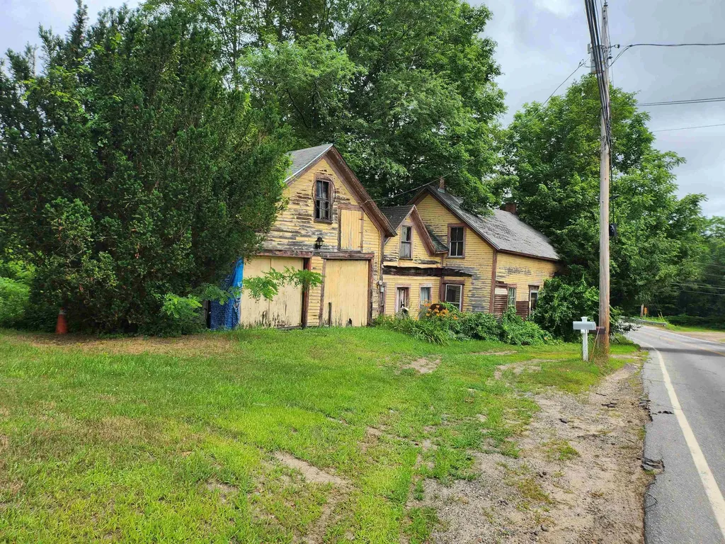 126 Meredith Center Road Meredith NH 03253