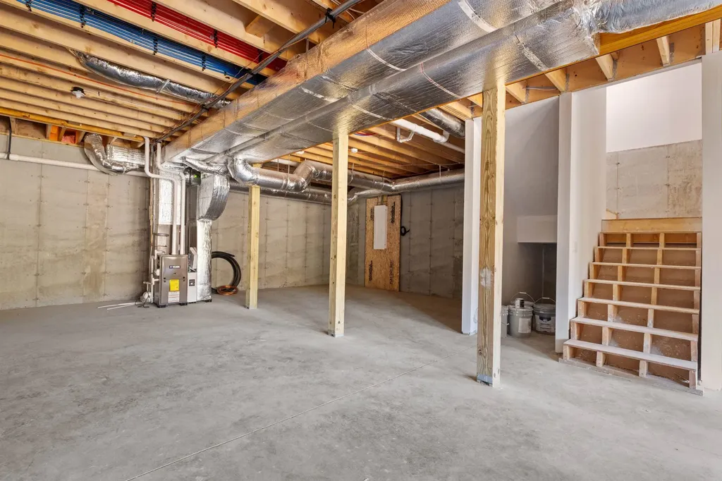 Melina's Way Thornton NH 03285