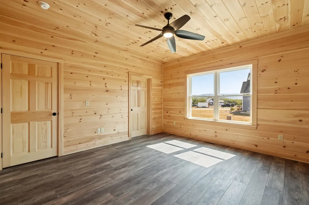 Melina's Way Thornton NH 03285