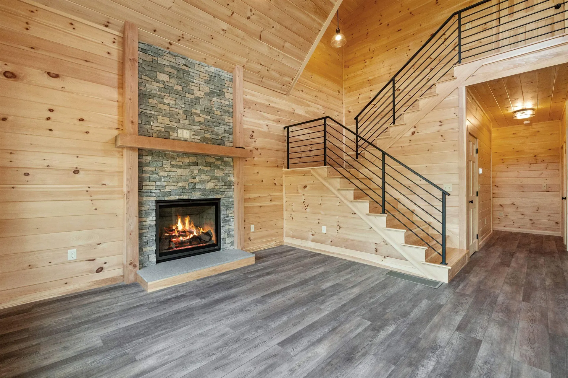 Melina's Way Thornton NH 03285