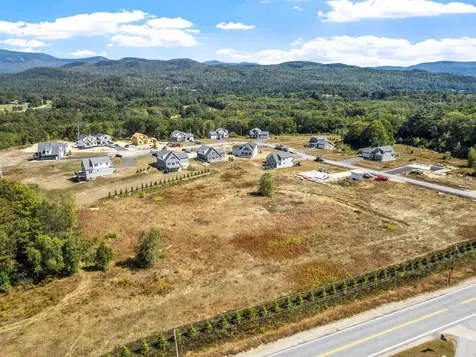 Melina's Way Thornton NH 03285