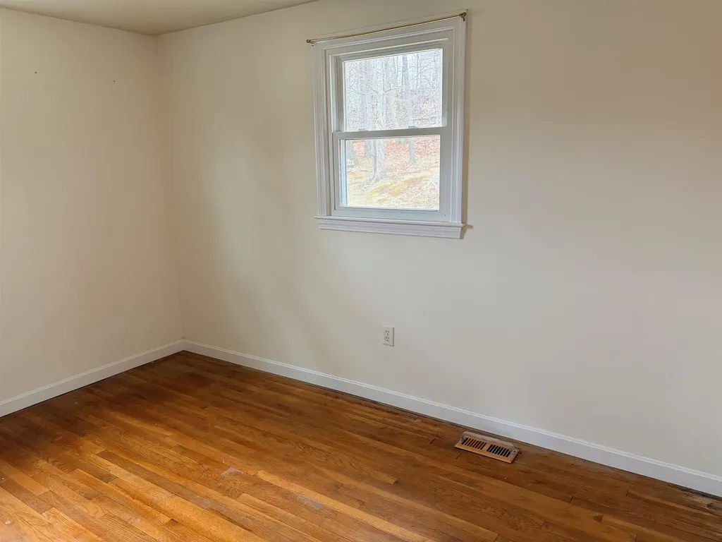 24 Raymond Drive Merrimack NH 03054