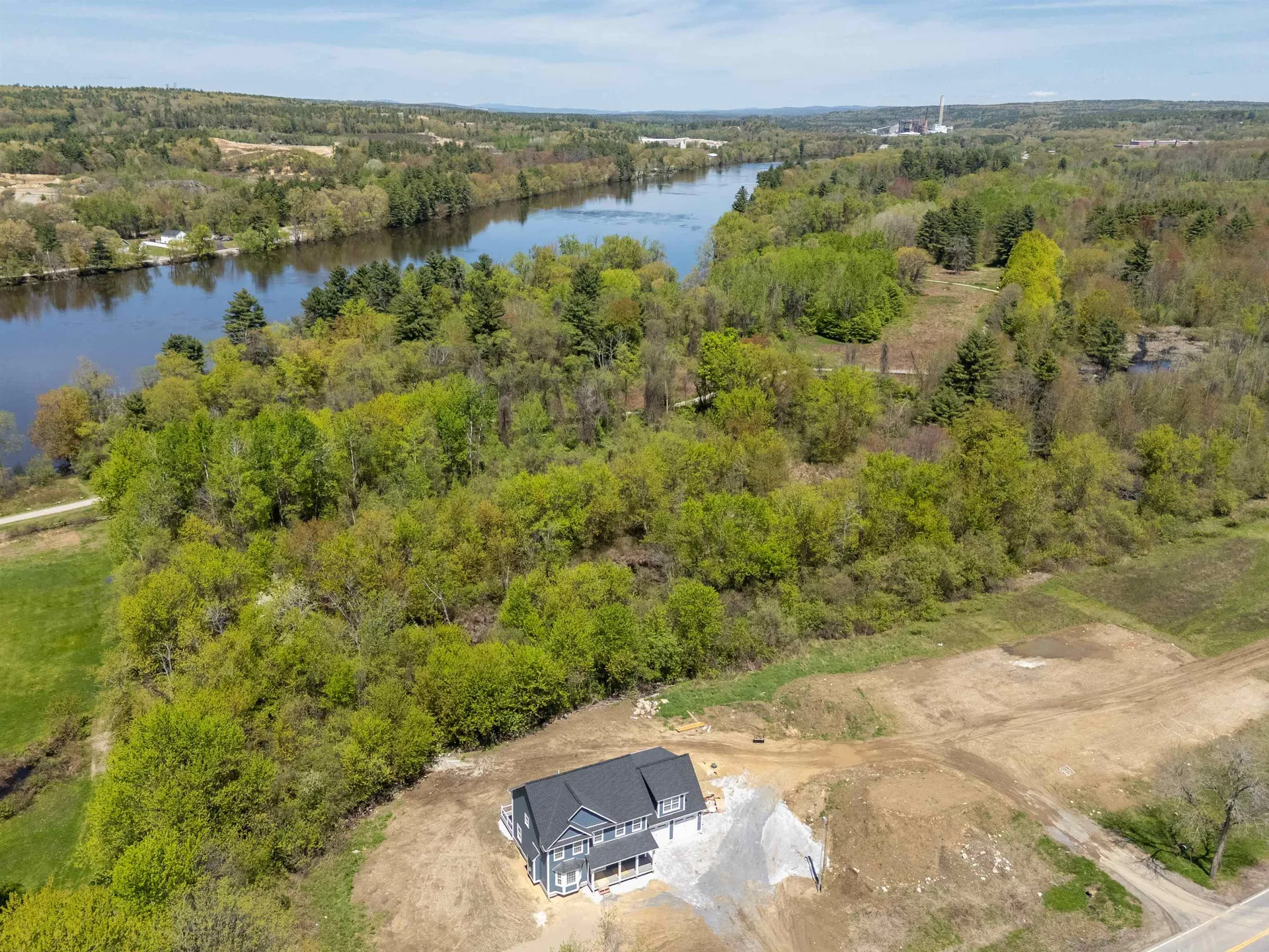 117 Merrimack Street Hooksett NH 03106