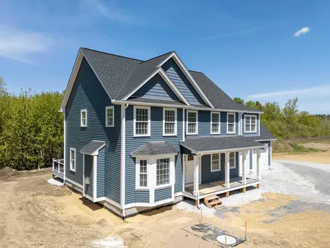 117 Merrimack Street Hooksett NH 03106
