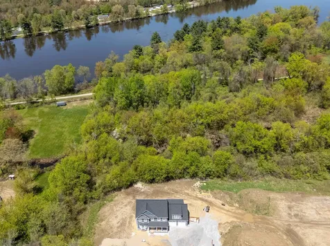 117 Merrimack Street Hooksett NH 03106