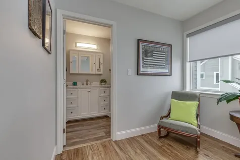 141 Chase Way Manchester NH 03104