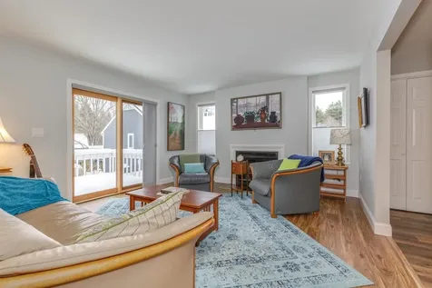 141 Chase Way Manchester NH 03104