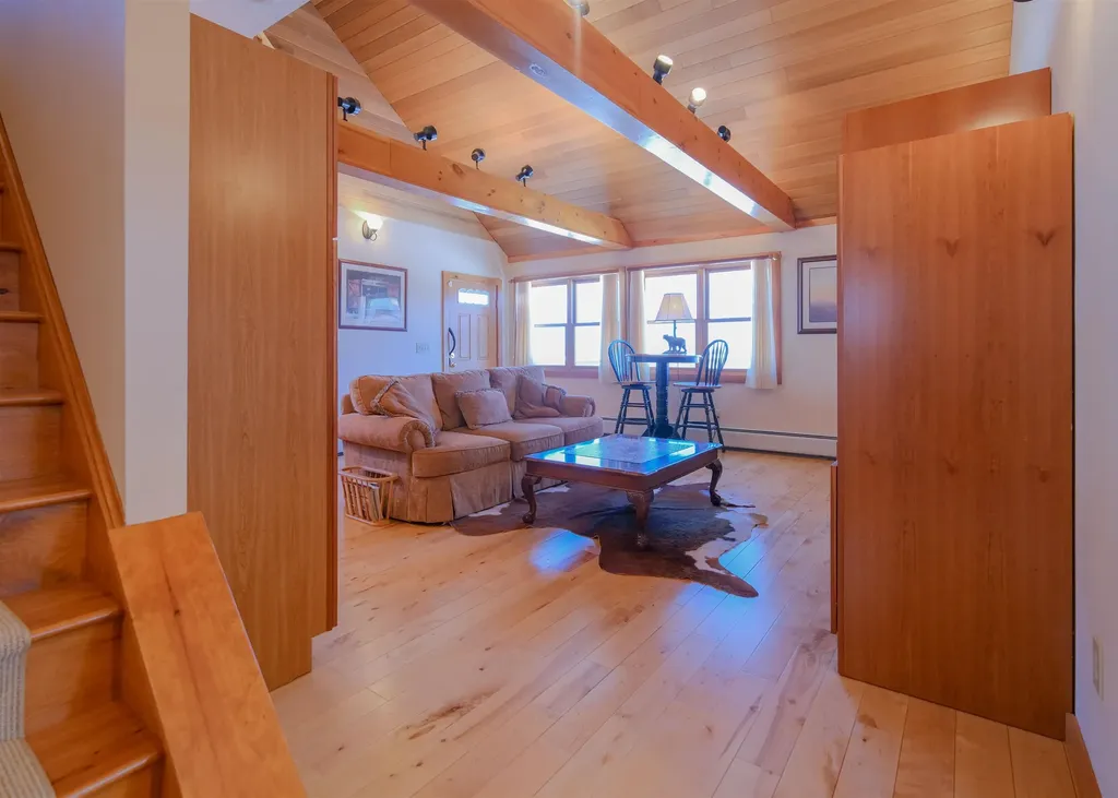 306 Hedgehog Hill Road N Mount Holly VT 05758