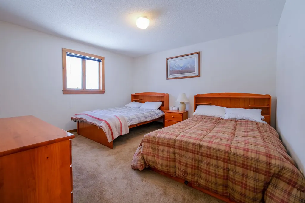 306 Hedgehog Hill Road N Mount Holly VT 05758