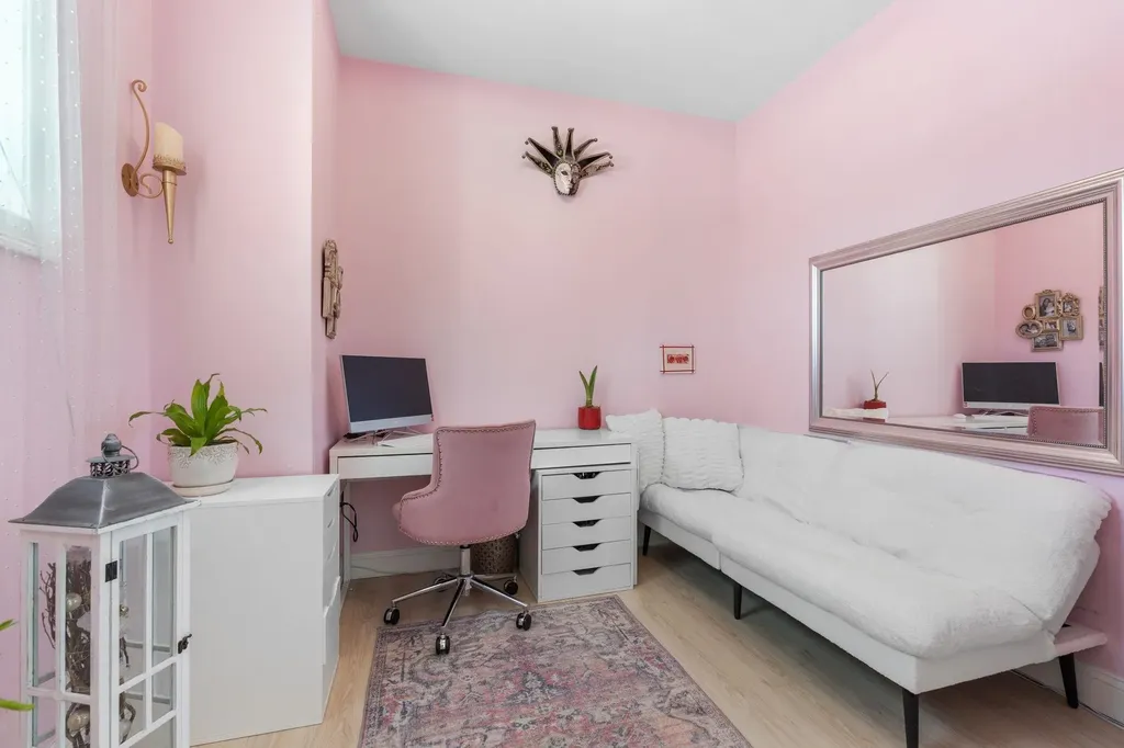 2 Nettie Way Londonderry NH 03053