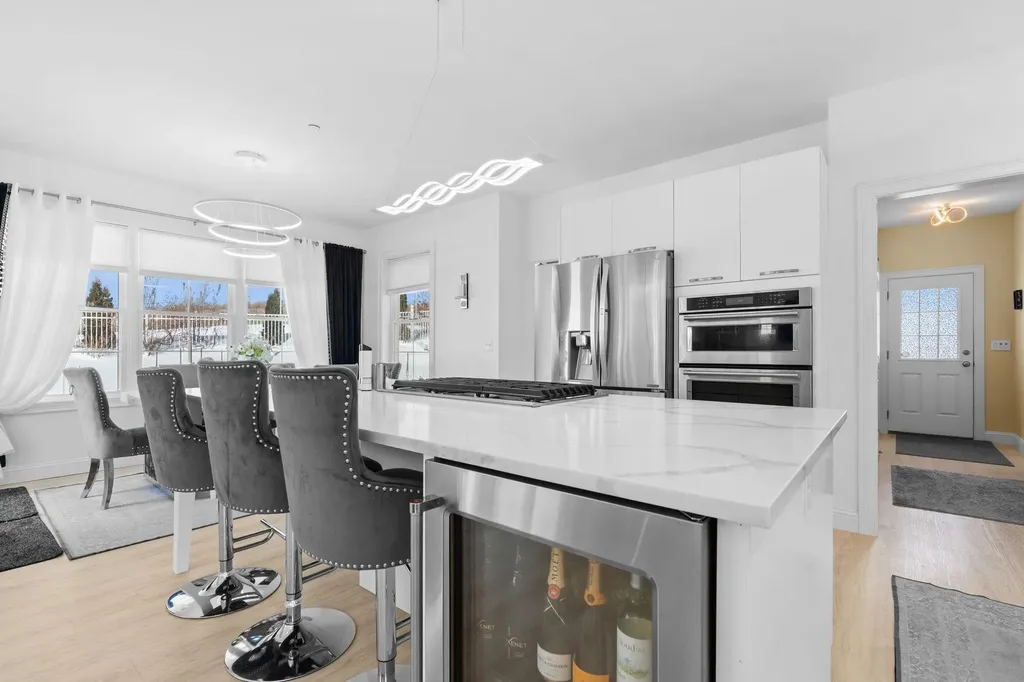 2 Nettie Way Londonderry NH 03053