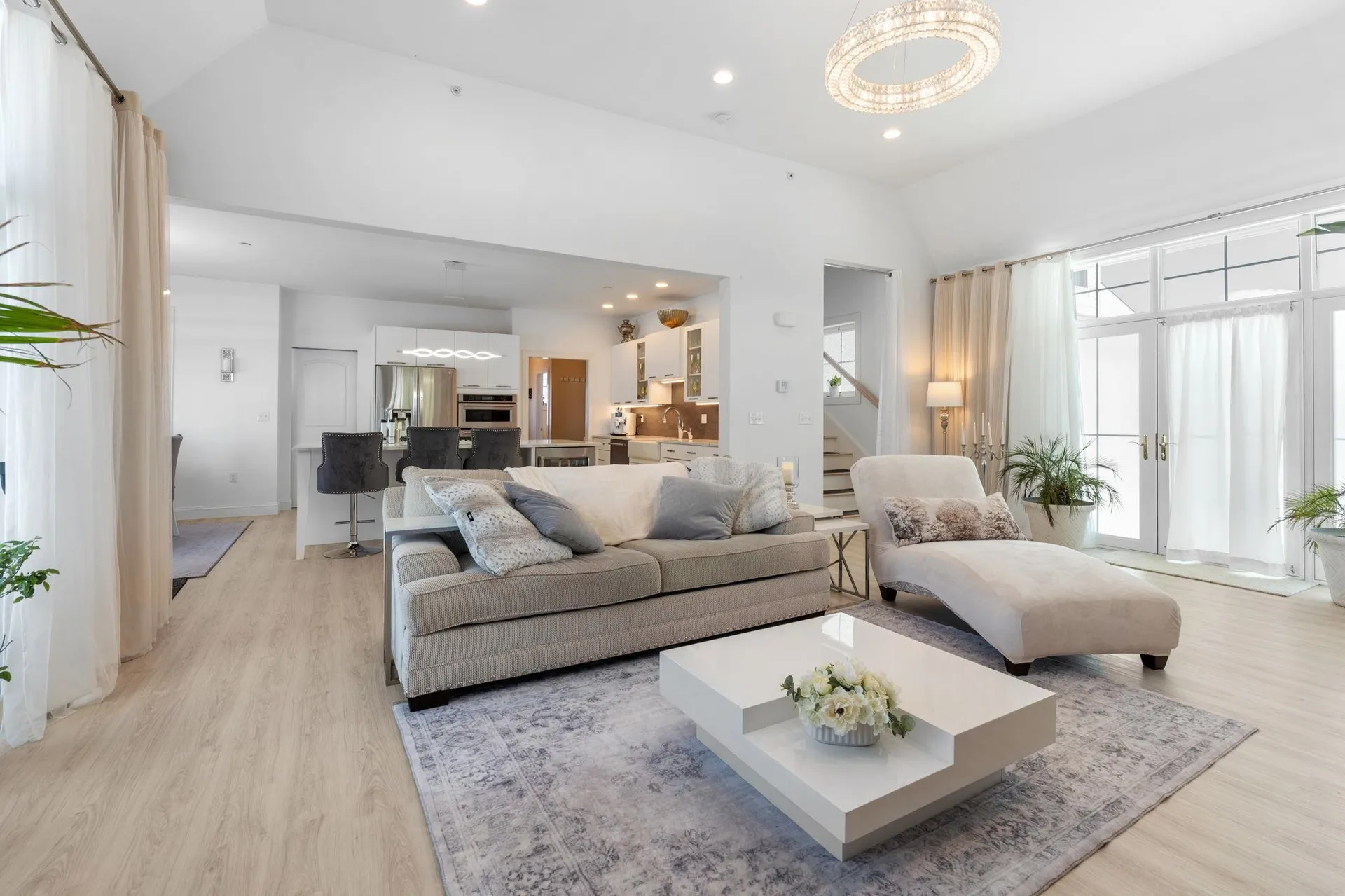 2 Nettie Way Londonderry NH 03053