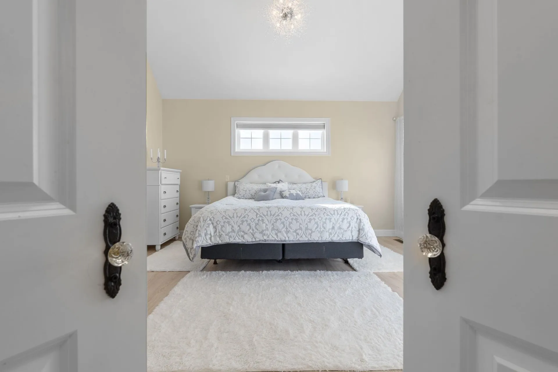 2 Nettie Way Londonderry NH 03053