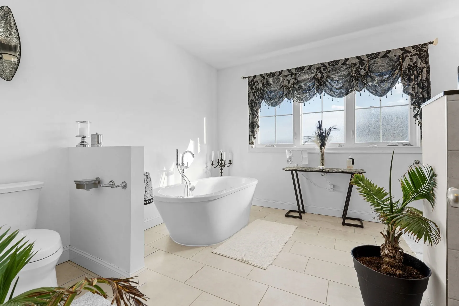 2 Nettie Way Londonderry NH 03053