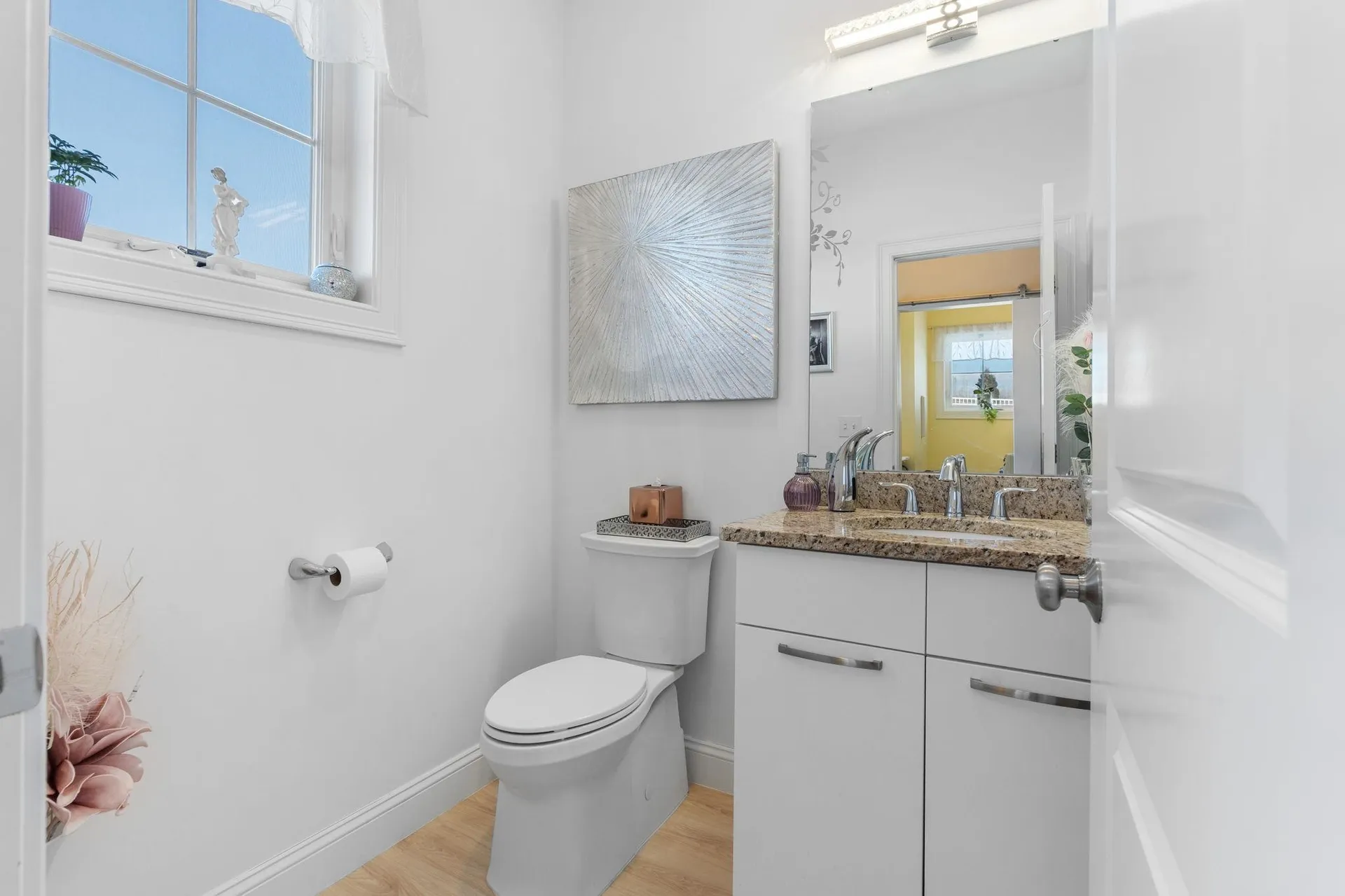 2 Nettie Way Londonderry NH 03053