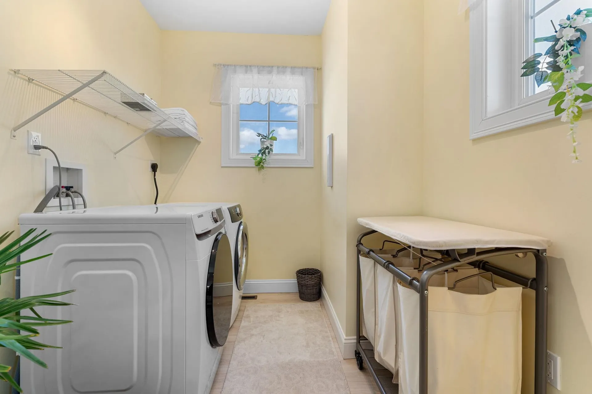 2 Nettie Way Londonderry NH 03053