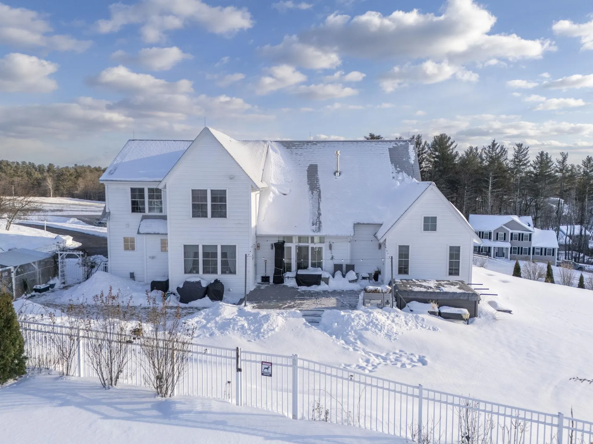 2 Nettie Way Londonderry NH 03053