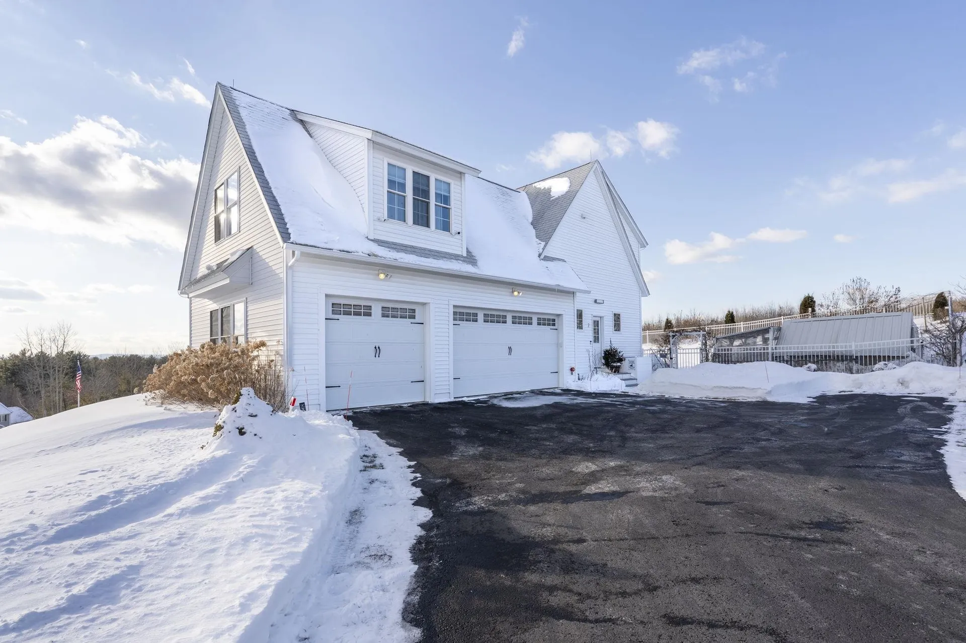 2 Nettie Way Londonderry NH 03053