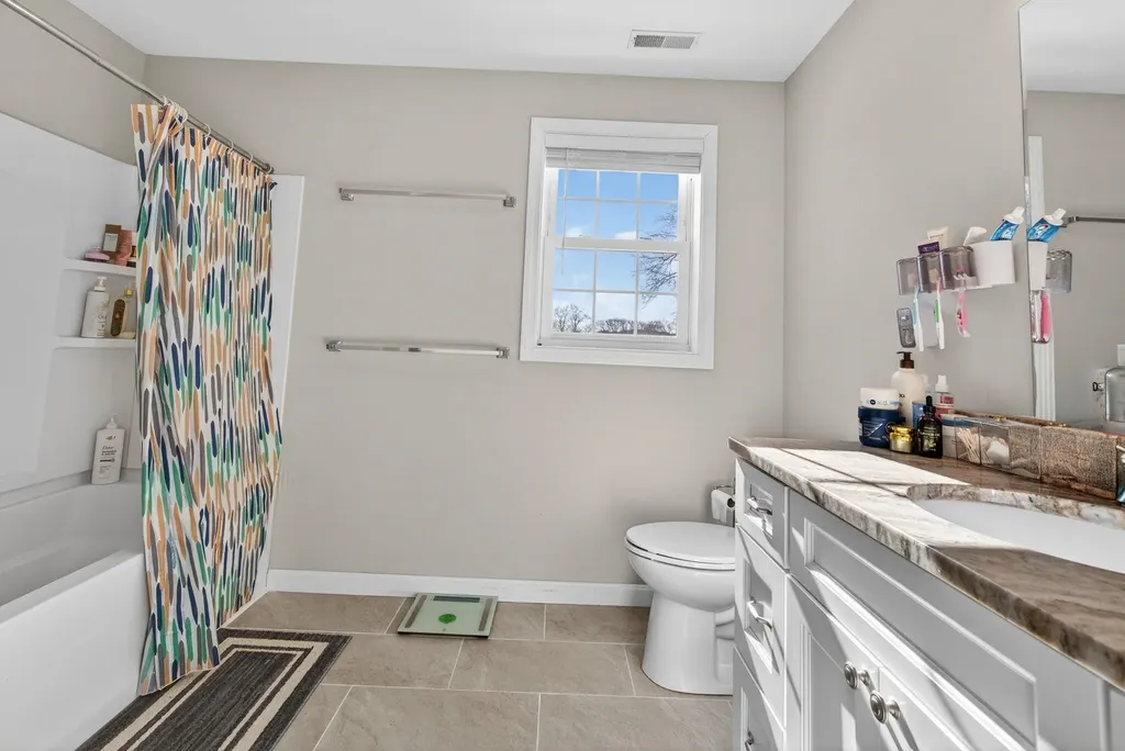 73 King Street Nashua NH 03060
