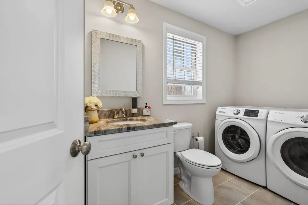 73 King Street Nashua NH 03060