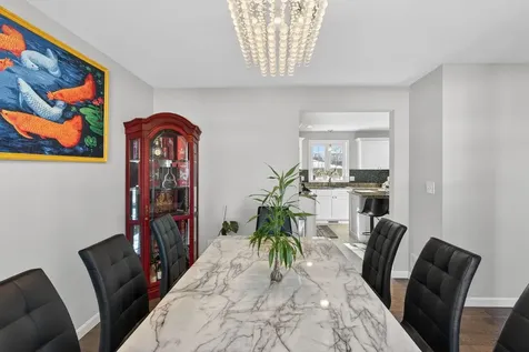 73 King Street Nashua NH 03060