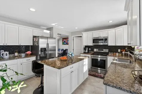 73 King Street Nashua NH 03060