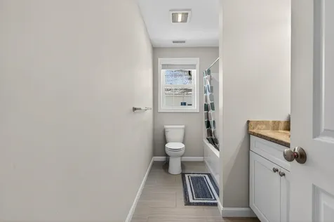 73 King Street Nashua NH 03060